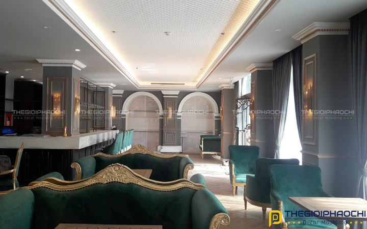 Thi công phào chỉ trần, chỉ khung tường khách sạn MAJESTIC